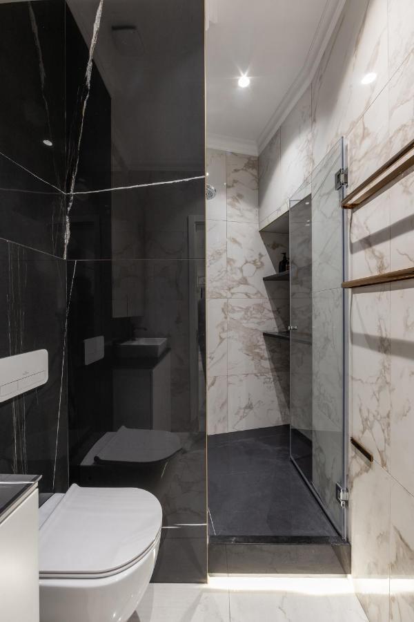 Max Central Apartment Belgrad Exteriör bild